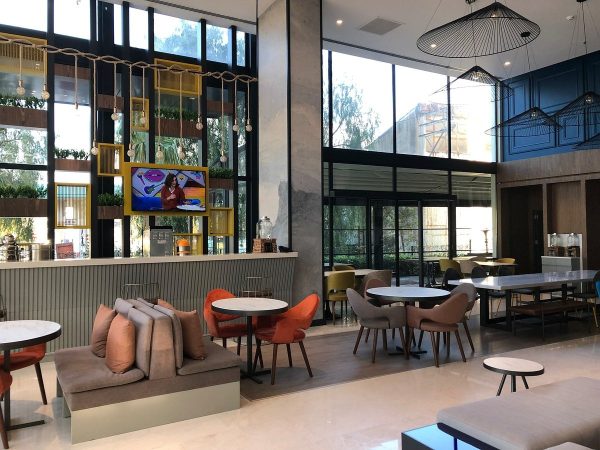 ibis styles izmir bornova lobby